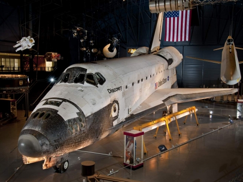 Space shuttle Discovery