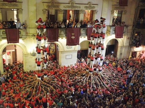 Catalan Castel builders