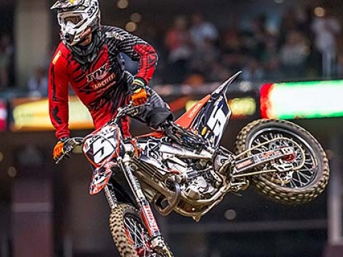 Motocross rider Mike Schultz in midair