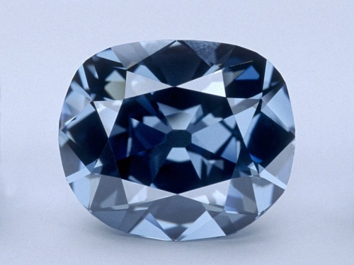 Blue diamond without setting