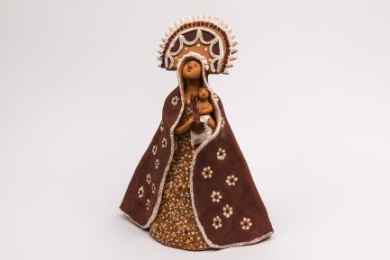 statuette of mother and child