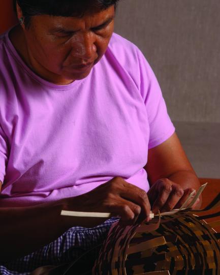 Cherokee basket maker Louise Goings