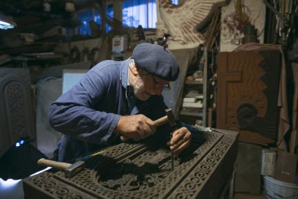 Stone carver