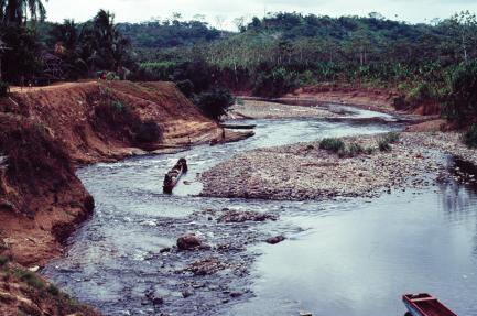Shallow river with islands and mudflats
