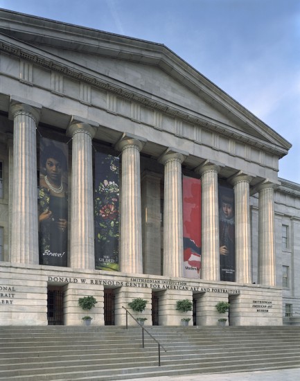 Exterior of the Donald W. Reynolds Center for American Art and Portraiture 2
