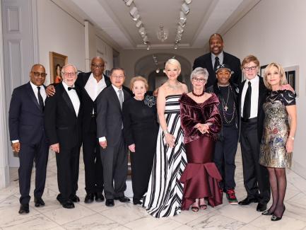 Group shot of honoreers
